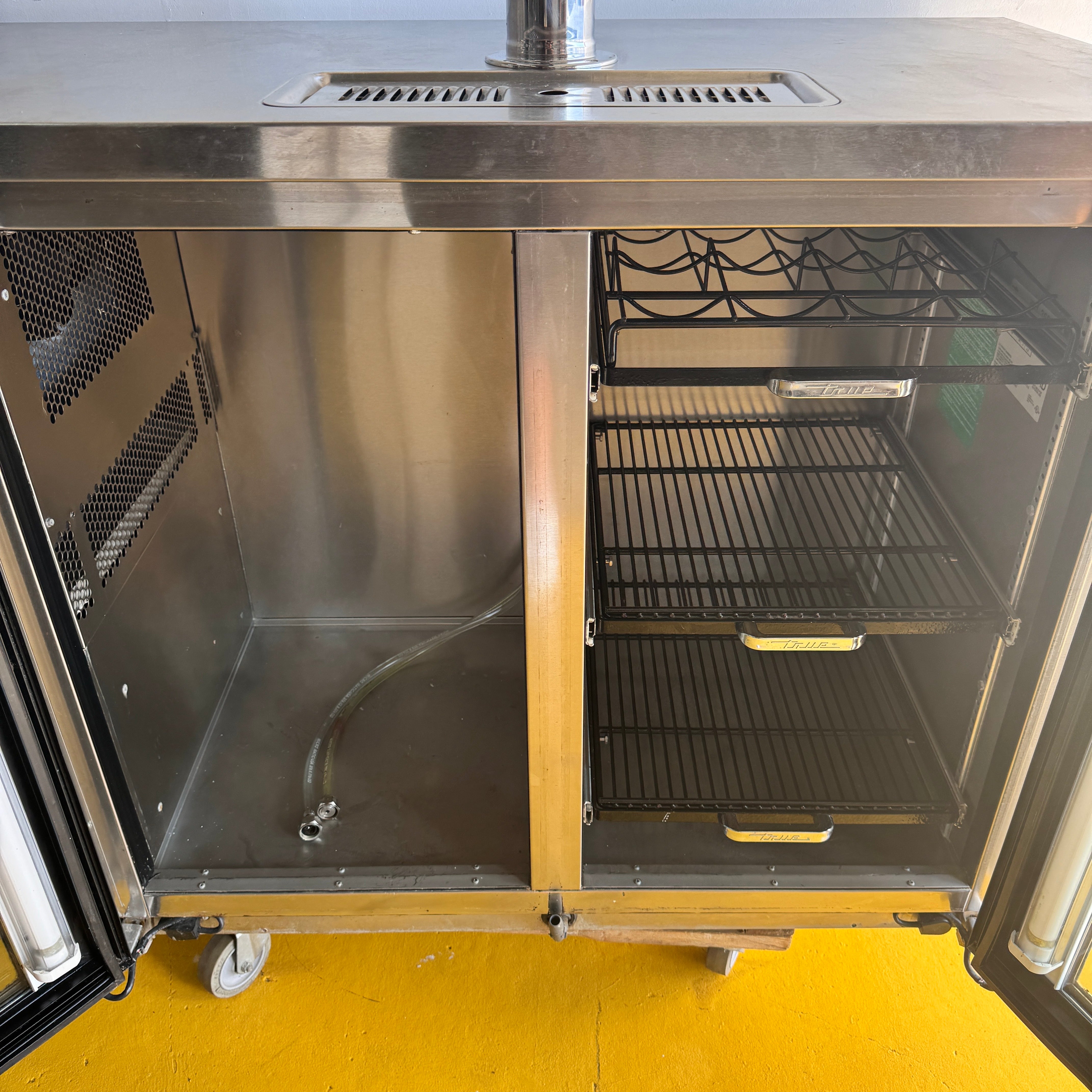 True Undercounter Stainless Steel Refrigerator Professional True Undercounter Stainless Steel Refrigerator Professional